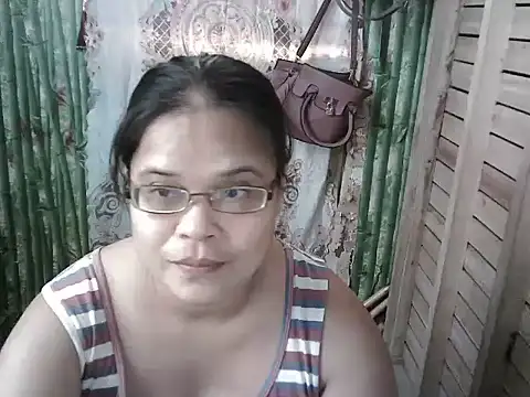 hottiebabe41 online show from July 29, 6:24 am