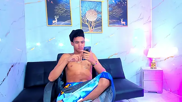 Kleyn black online show from July 19, 3:47 pm