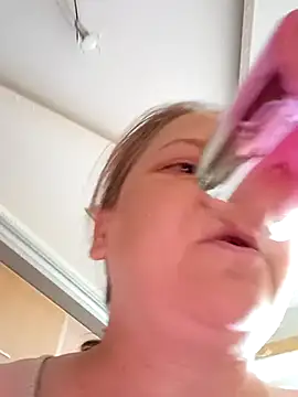 -ELLILOVE- online show from June 28, 3:07 pm