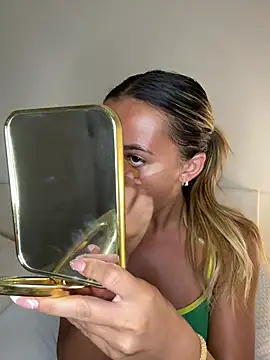 Harrietbronzex online show from July 16, 9:41 pm