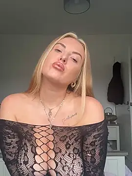 bexxxy7 online show from July 17, 11:36 am
