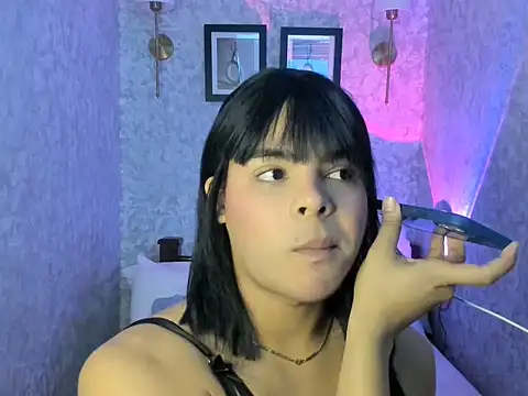 emily rosue  online show from July 16, 3:11 am