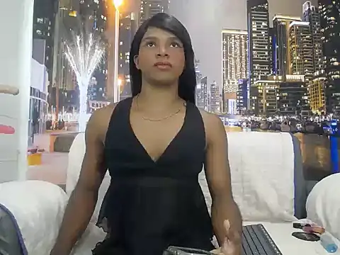 stefania bragan online show from August 4, 6:47 pm