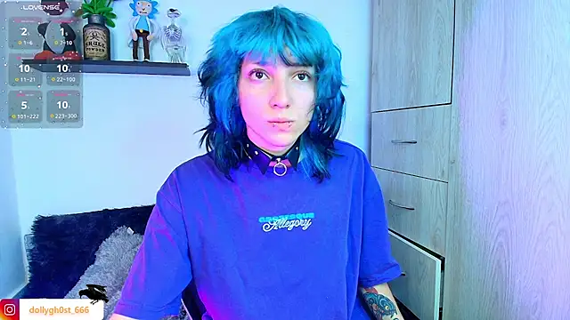 ghosty doll  online show from June 23, 8:51 pm