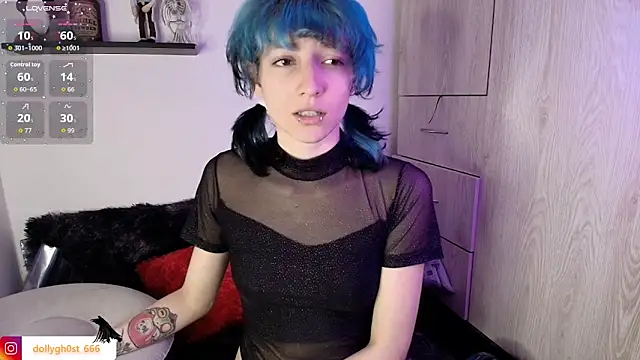 ghosty doll  online show from June 19, 9:18 pm