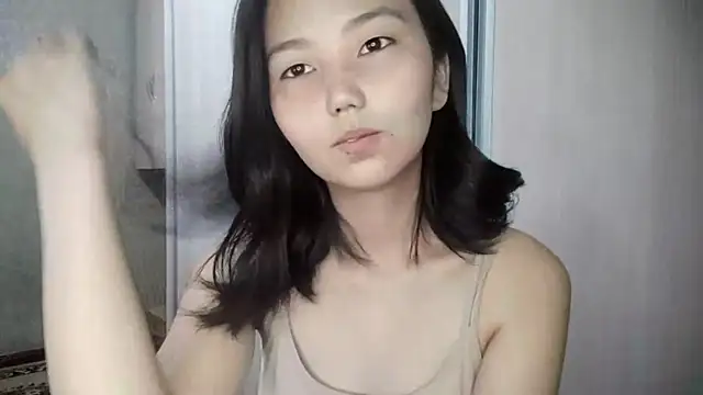 SusieSkepple online show from June 21, 12:42 pm