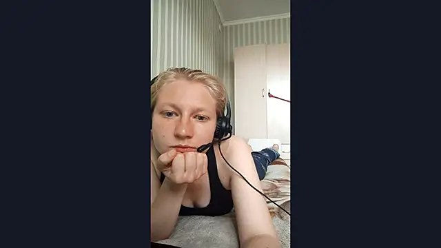 JennyShortcut online show from June 21, 1:37 pm