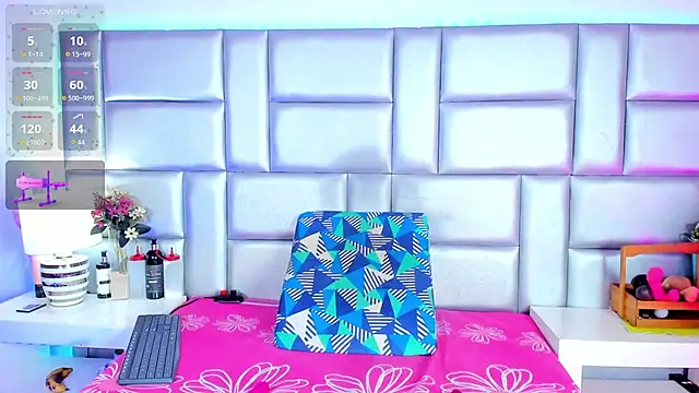 NinaNicole online show from July 13, 1:12 pm