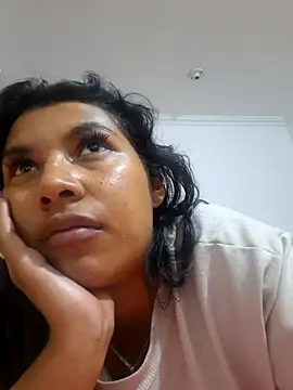sophiagomezx online show from July 20, 4:04 am