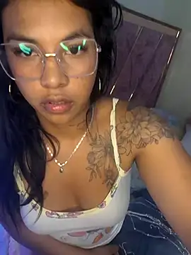 sophiagomezx online show from July 30, 12:44 am