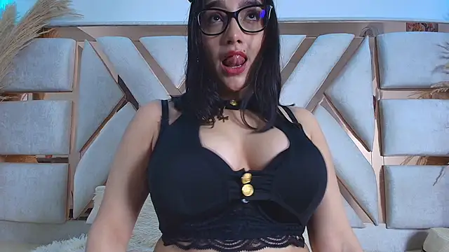 Lawrence dim online show from June 18, 8:03 pm