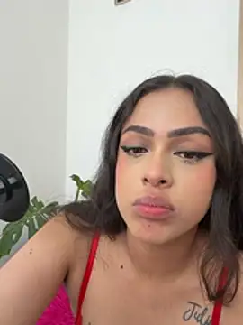 MilaHank online show from July 7, 4:21 pm