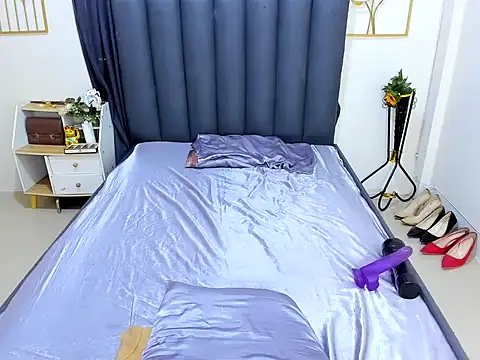 Hannah Louissexxx online show from June 24, 6:56 am