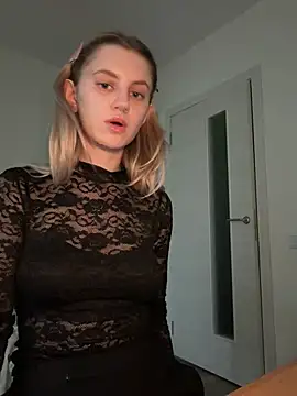 blondiedoll online show from July 2, 3:51 pm