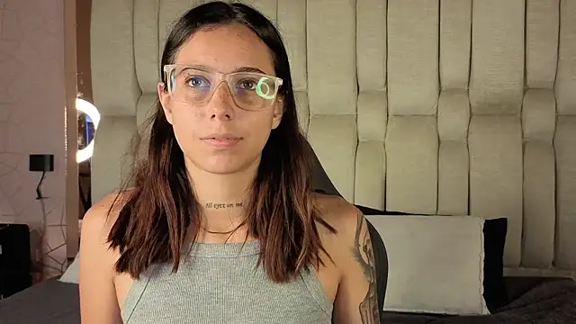 TinyVelvet online show from June 22, 3:25 am