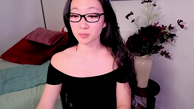 MySweetSofie online show from March 7, 4:19 am