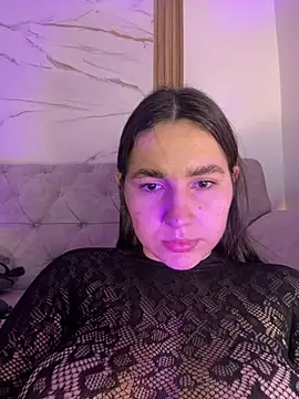 liadakota  online show from June 24, 2:43 am