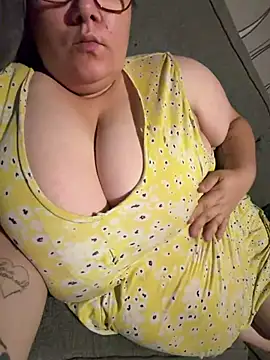 Honey HazelX online show from July 11, 4:01 am