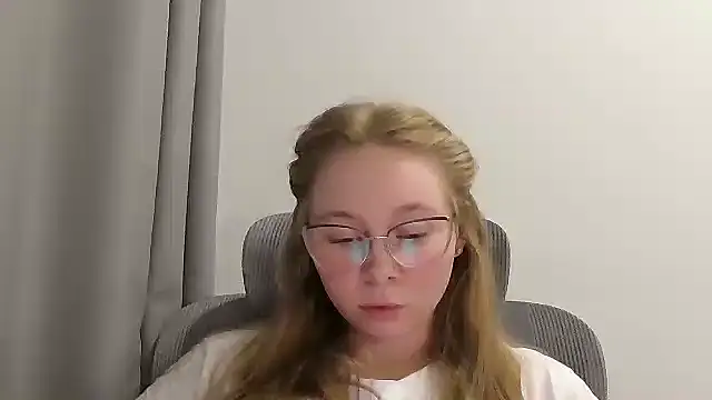 Vinelly online show from June 23, 7:23 pm