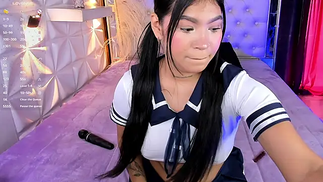 miss alice jones online show from August 5, 8:37 pm