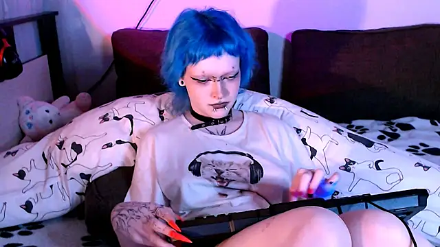 meow nicole online show from August 1, 1:07 am