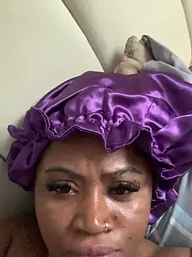 sqirtttqueen online show from June 24, 2:38 pm