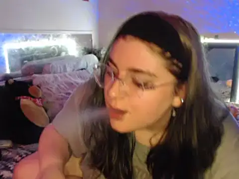 starfucker420XO online show from July 7, 6:47 am