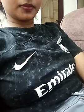 avii5 online show from July 17, 7:28 pm