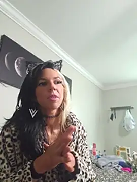 lil jiggly online show from July 16, 6:01 pm