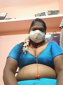 yalini1431 online show from July 15, 8:13 pm