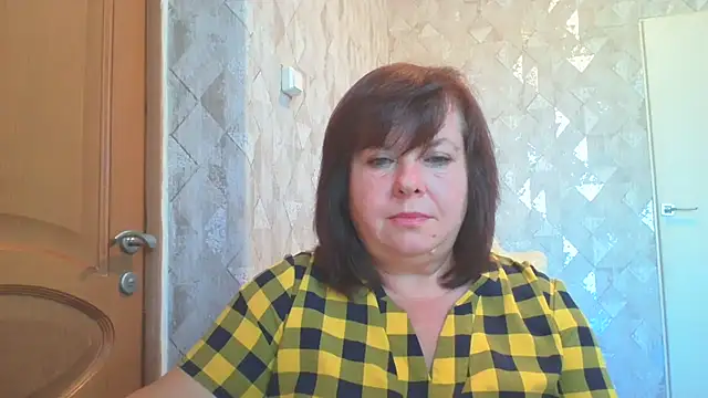HannahAna39 online show from July 31, 1:45 pm