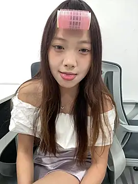 YY-1-1-1 online show from July 31, 7:20 am
