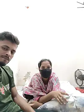 Couple-8 online show from July 17, 9:29 pm