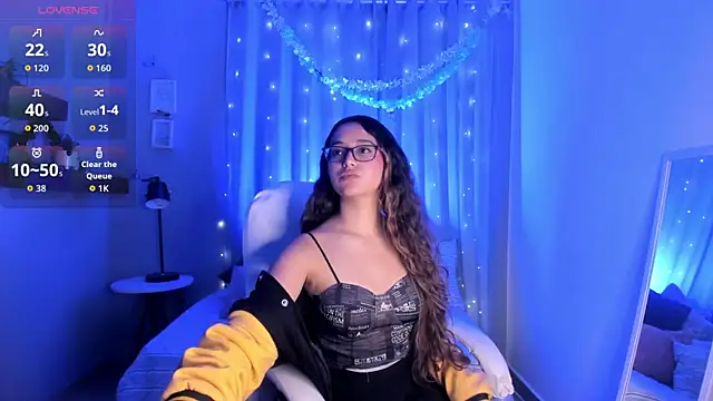 Alexis Scott  online show from June 26, 3:57 pm