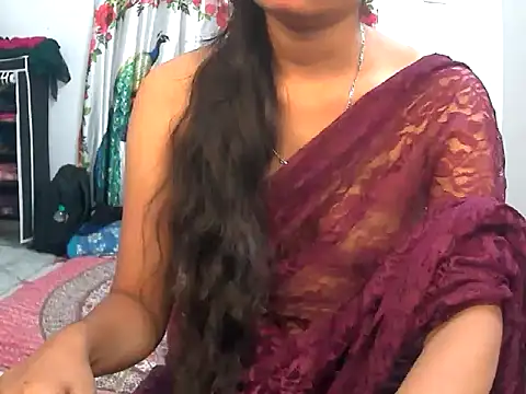 ANGEL-PRIYA27 online show from July 4, 3:52 pm