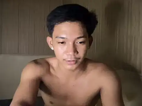 YourcumBoy77 online show from July 9, 3:14 pm