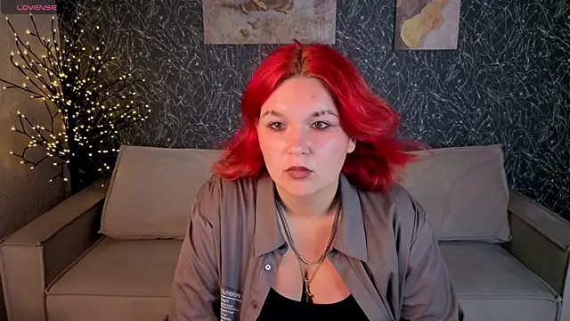 Emma Davise online show from July 14, 2:05 am