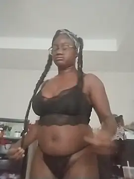 millyxxann online show from July 30, 9:37 pm