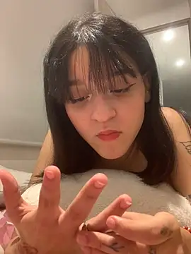 ruemi rose online show from July 19, 5:20 am