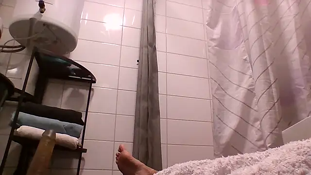 FreakyMaggie online show from July 27, 12:57 pm