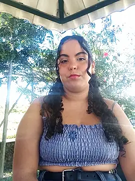 NicolleOverton online show from July 15, 2:22 pm