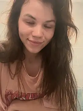 helly dan online show from July 18, 3:58 pm