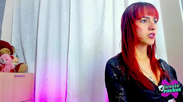 jessierocketx online show from April 1, 7:44 pm
