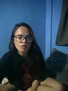 HotStella18 online show from July 27, 9:45 pm