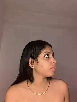 Astrid 2 online show from July 29, 9:59 pm