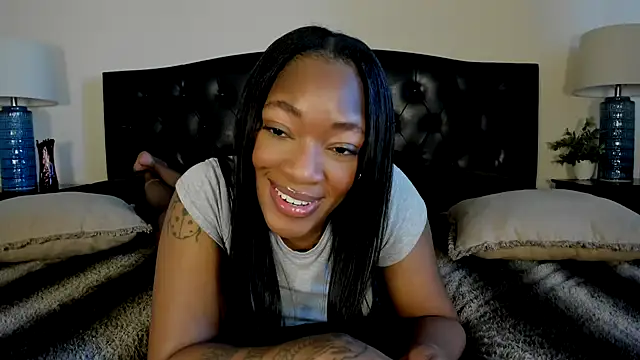 nicolesolace online show from March 3, 10:16 pm