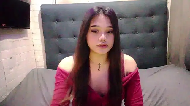 FoxxyJesa online show from June 4, 3:27 pm
