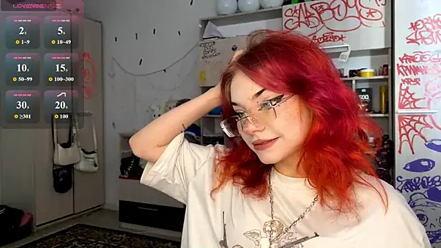 RedKittySquirrel online show from August 2, 7:55 am