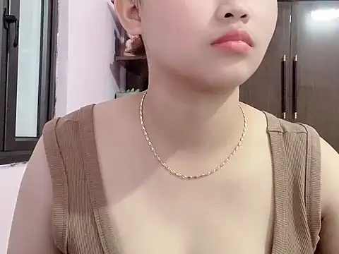 ThuPhuong858 online show from August 4, 5:08 pm