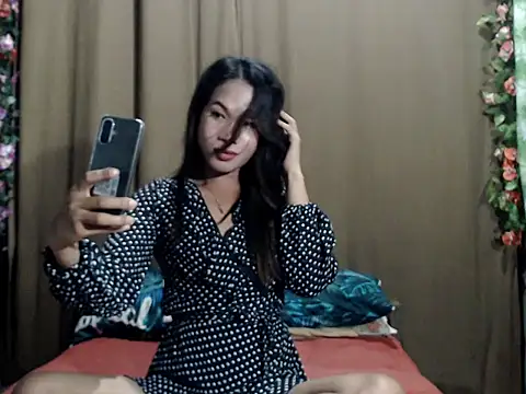 Snapshot of venustheg0ddess chatting on October 2, 2:16 am venustheg0ddess online show from October 2, 2:16 am